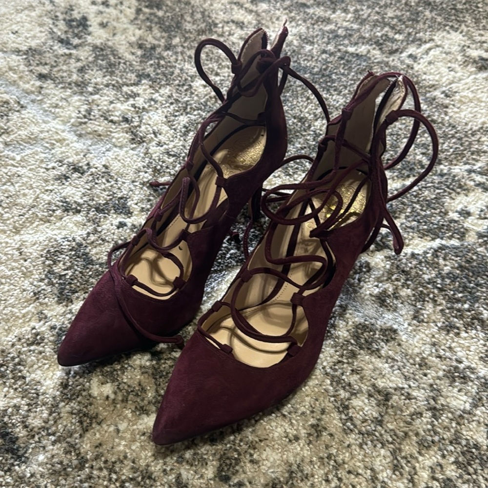VINCE CAMUTO lace up stilettos